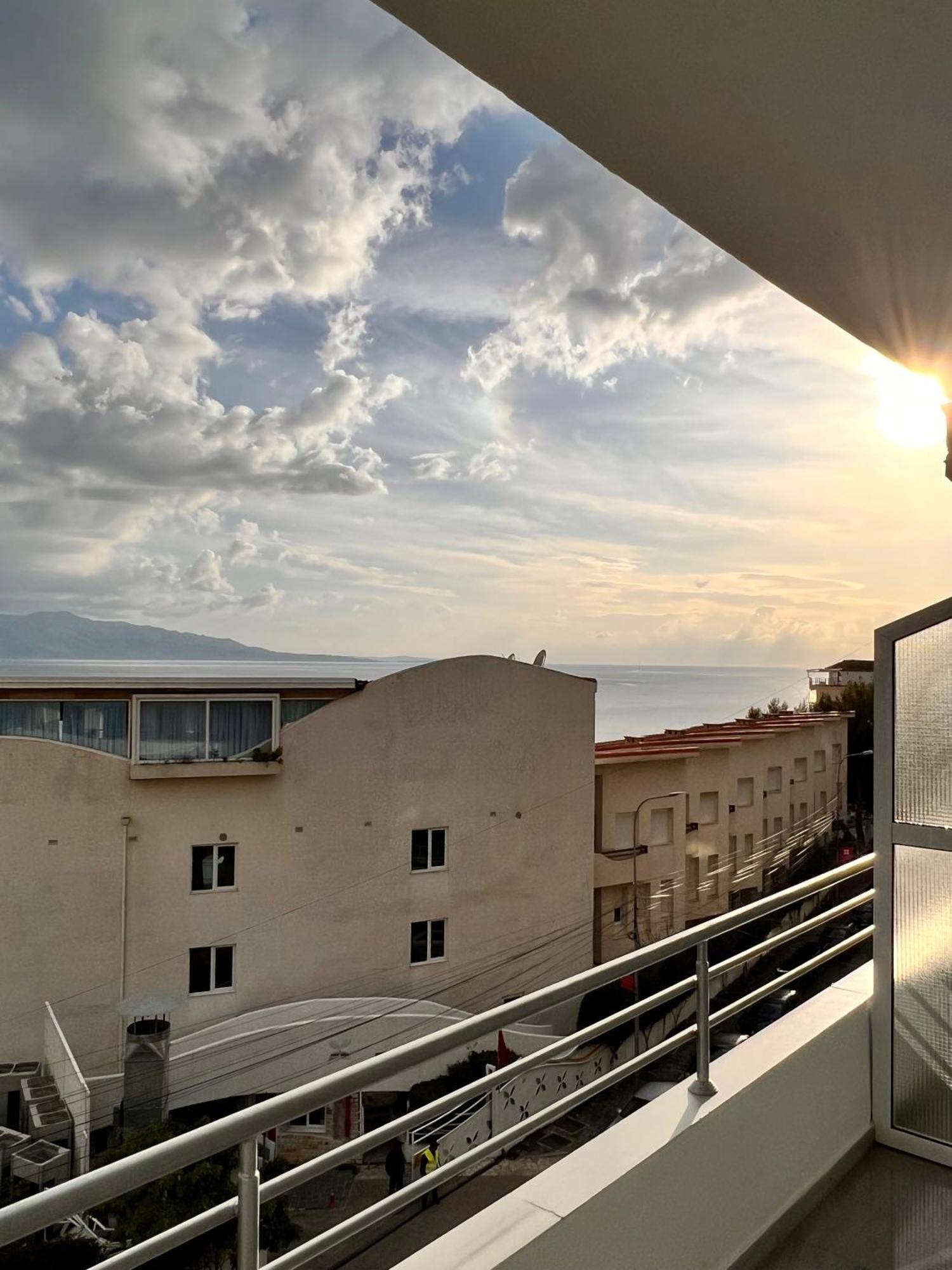 Gjoka Apartments, In Front Of Bougainville Bay Sarandë Eksteriør billede