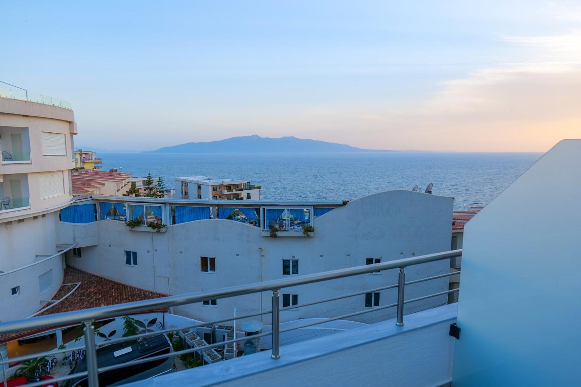 Gjoka Apartments, In Front Of Bougainville Bay Sarandë Værelse billede